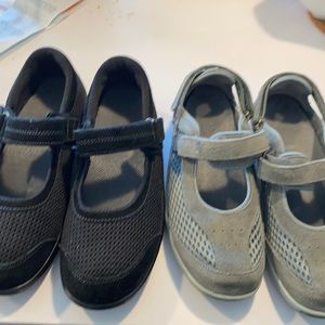 2 pairs of Orthofeet in a great condition.